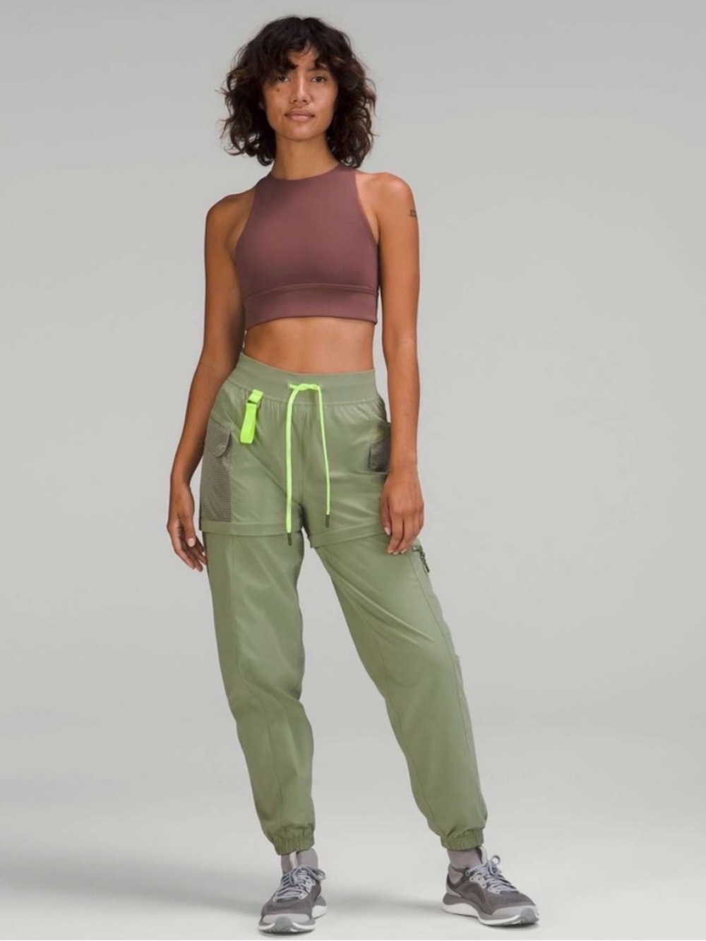 LULULEMON | Women’s Convertible High-Rise
Hiking Jogger Laurel Green/Dewy - Sz 0